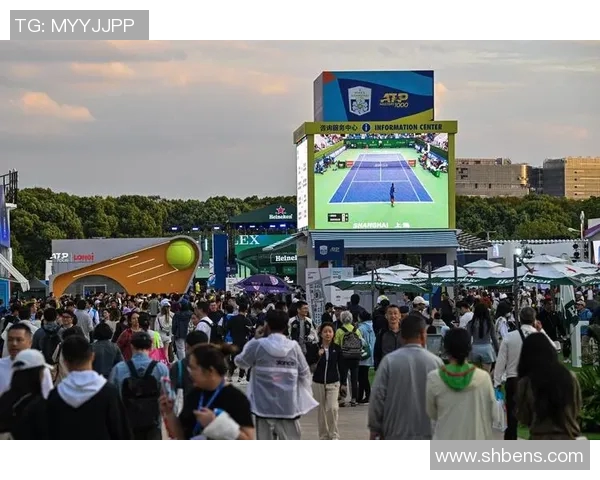 深圳网球队在大师赛积分榜上以100分稳居第一名展现强劲实力